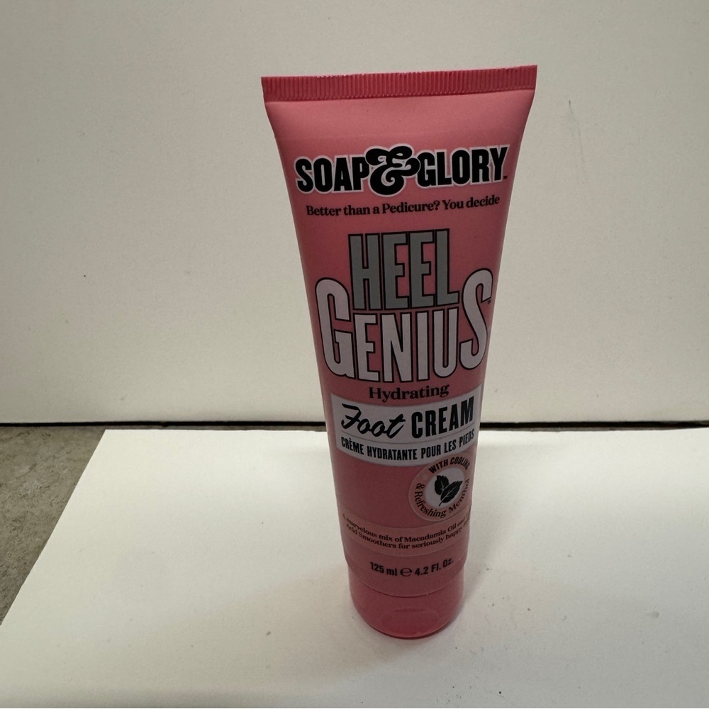 Soap & Glory Original Pink Heel Genius Foot Cream Menthol 4.2 OZ